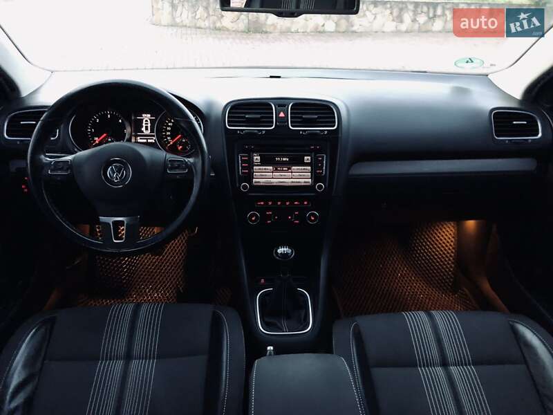 Універсал Volkswagen Golf 2013 в Києві