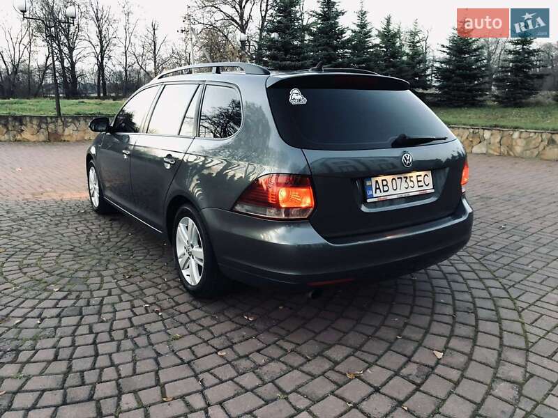 Універсал Volkswagen Golf 2013 в Києві