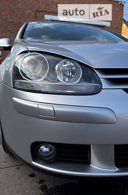 Хэтчбек Volkswagen Golf 2006 в 