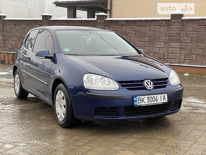 Купе Volkswagen Golf 2004 в Ровно