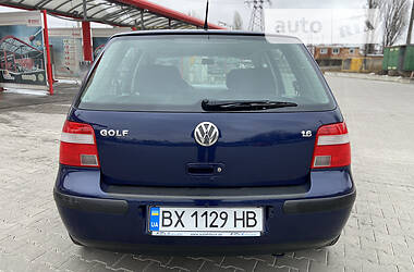 Хетчбек Volkswagen Golf 2003 в Вінниці