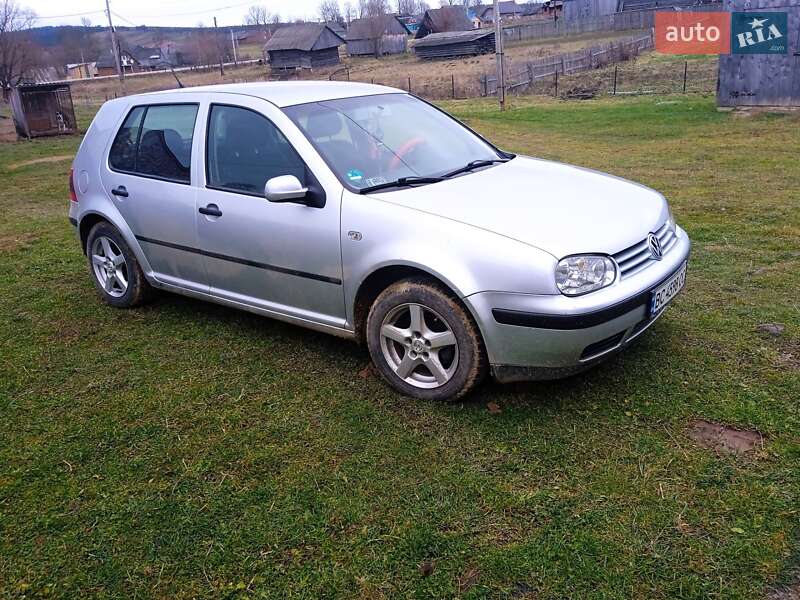 Хетчбек Volkswagen Golf 2002 в Турці