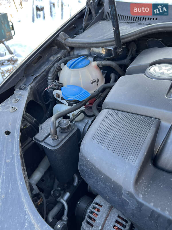 Универсал Volkswagen Golf 2009 в Кобеляках