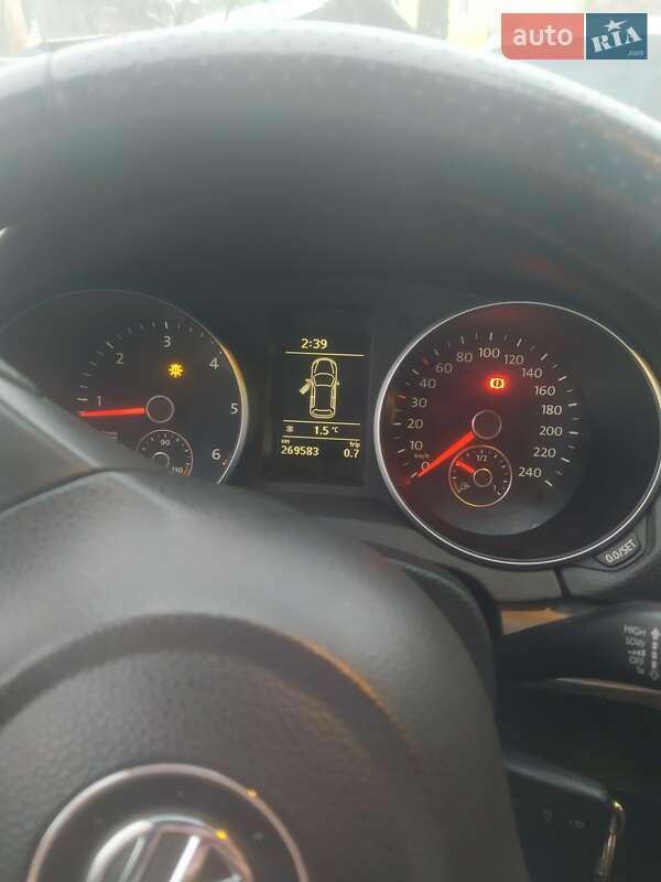 Volkswagen Golf 2011