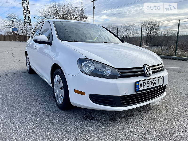 Хэтчбек Volkswagen Golf 2011 в Запорожье