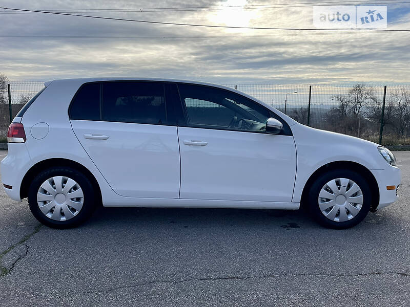 Хэтчбек Volkswagen Golf 2011 в Запорожье