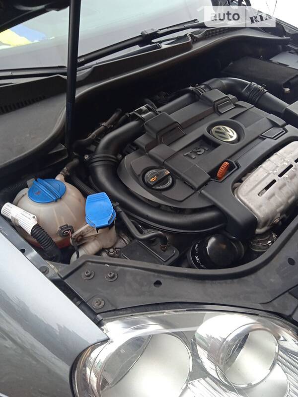 Универсал Volkswagen Golf 2008 в Чернигове