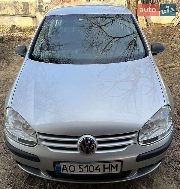 Хэтчбек Volkswagen Golf 2007 в Иршаве