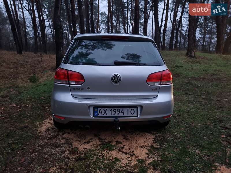 Хэтчбек Volkswagen Golf 2009 в Харькове