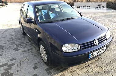 Хэтчбек Volkswagen Golf 2002 в Львове