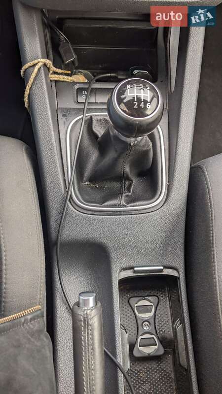 Хетчбек Volkswagen Golf 2007 в Києві