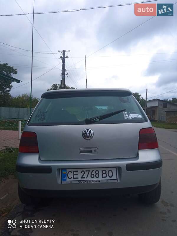 Хэтчбек Volkswagen Golf 1998 в Хотине