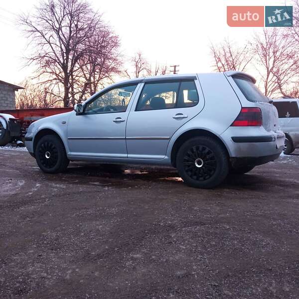 Хэтчбек Volkswagen Golf 1998 в Хотине