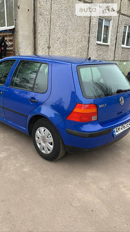Хэтчбек Volkswagen Golf 1999 в Житомире