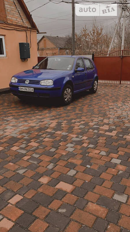 Хэтчбек Volkswagen Golf 1999 в Житомире