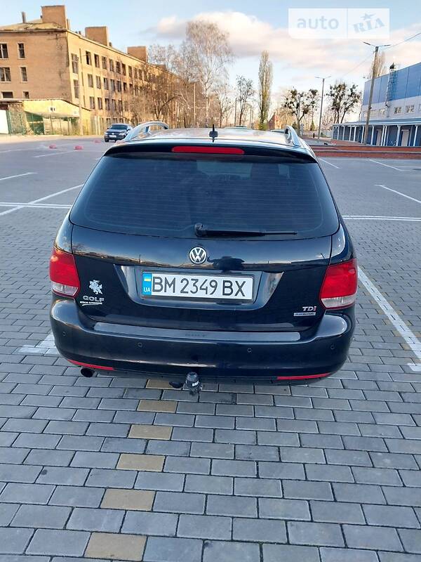 Универсал Volkswagen Golf 2011 в Сумах