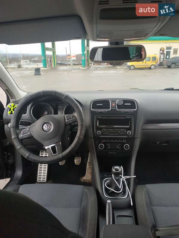Универсал Volkswagen Golf 2011 в Каменец-Подольском