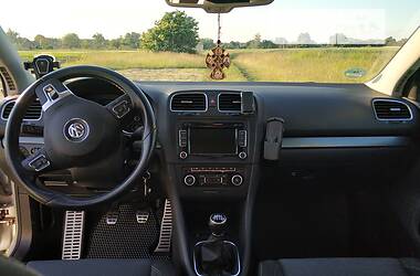 Хэтчбек Volkswagen Golf 2011 в Прилуках