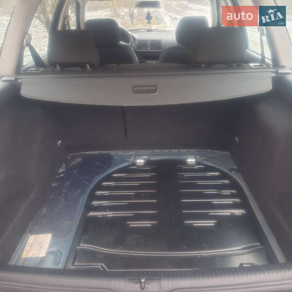 Універсал Volkswagen Golf 2000 в Піщанці