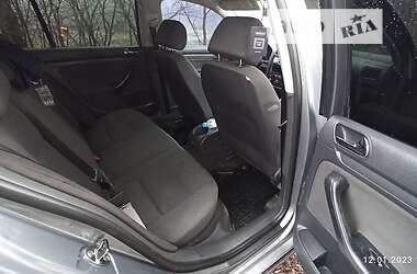 Хэтчбек Volkswagen Golf 2005 в Коломые