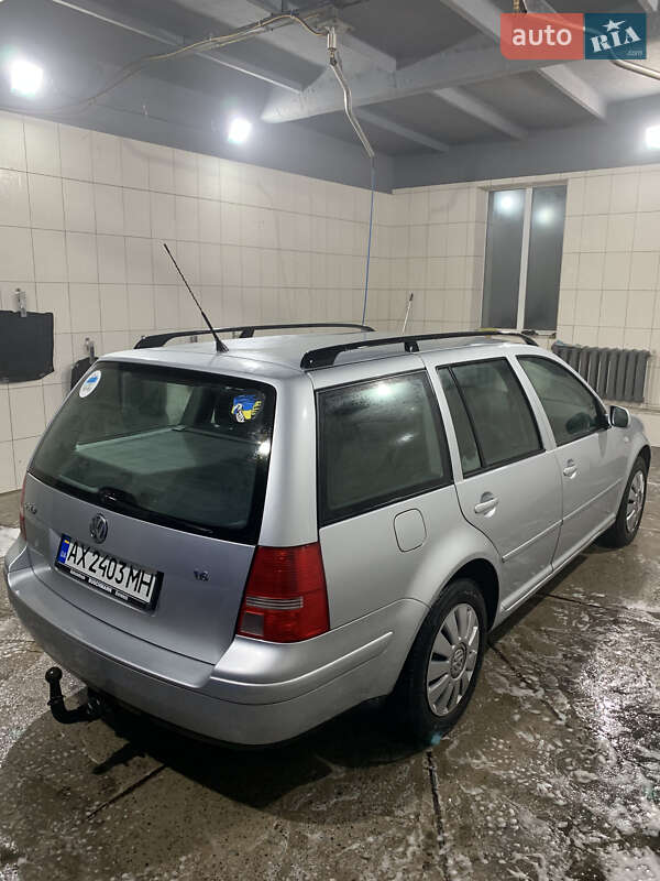 Універсал Volkswagen Golf 2004 в Зачепилівці