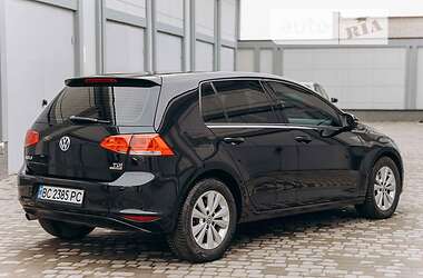 Хэтчбек Volkswagen Golf 2012 в Самборе