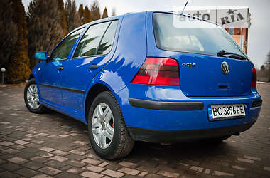 Хэтчбек Volkswagen Golf 2001 в Самборе