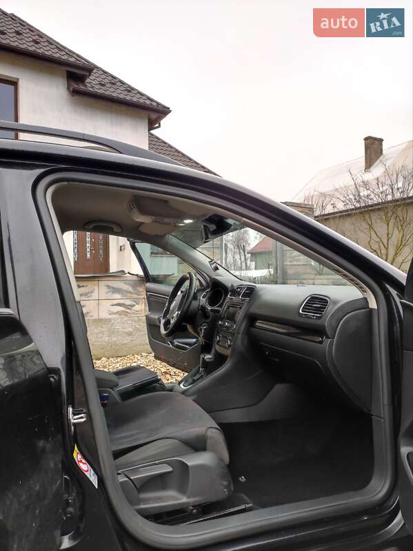 Универсал Volkswagen Golf 2009 в Самборе