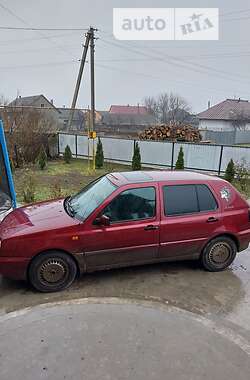 Хэтчбек Volkswagen Golf 1997 в Черновцах