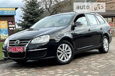 Универсал Volkswagen Golf 2008 в Сарнах