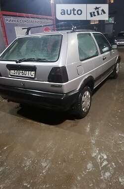 Хэтчбек Volkswagen Golf 1988 в Стрые