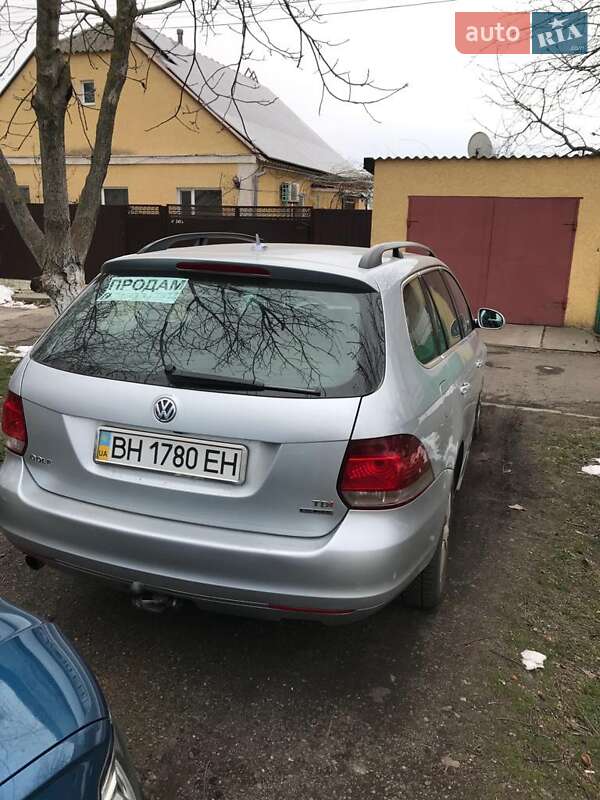 Універсал Volkswagen Golf 2012 в Ізмаїлі