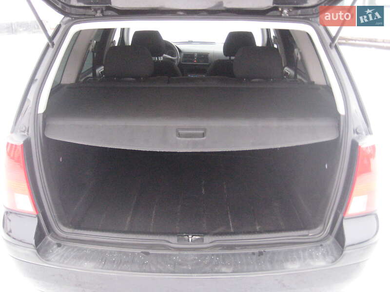 Универсал Volkswagen Golf 2001 в Ивано-Франковске