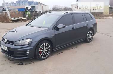 Універсал Volkswagen Golf 2016 в Бучі