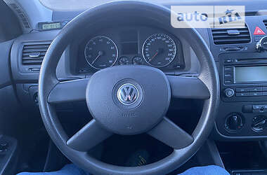 Хетчбек Volkswagen Golf 2004 в Львові