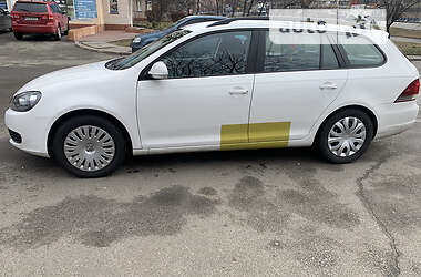 Универсал Volkswagen Golf 2012 в Киеве