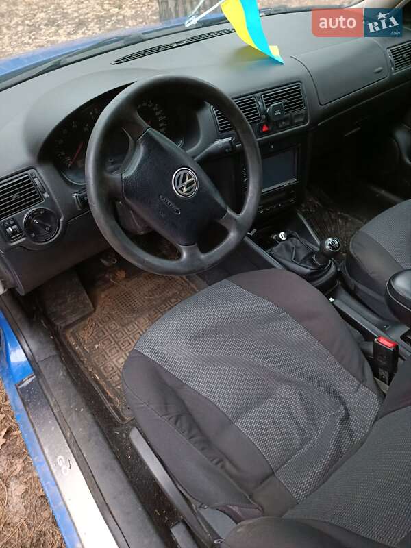 Универсал Volkswagen Golf 2000 в Иванкове