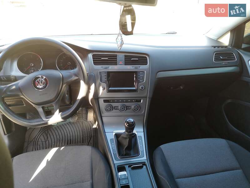 Универсал Volkswagen Golf 2014 в Киеве