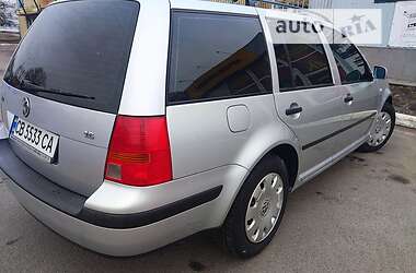 Универсал Volkswagen Golf 2003 в Чернигове