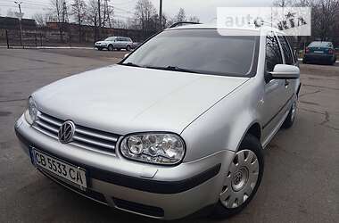 Универсал Volkswagen Golf 2003 в Чернигове