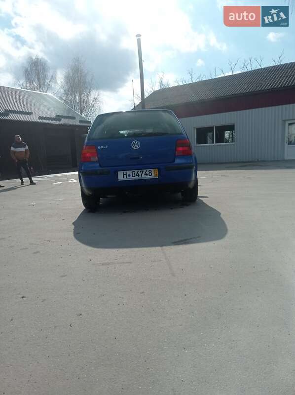 Хэтчбек Volkswagen Golf 2001 в Баре