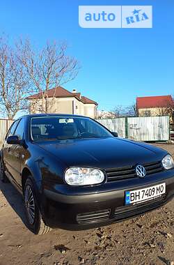 Хетчбек Volkswagen Golf 2001 в Одесі