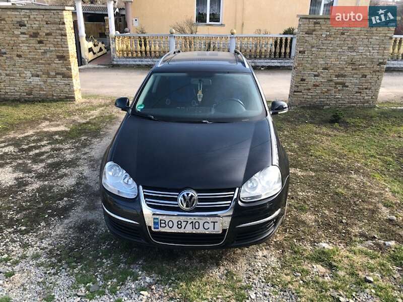 Універсал Volkswagen Golf 2008 в Тернополі