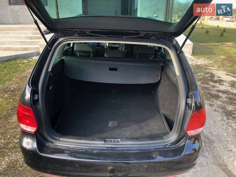 Універсал Volkswagen Golf 2008 в Тернополі