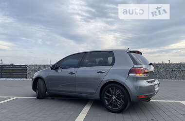 Хэтчбек Volkswagen Golf 2011 в Мукачево