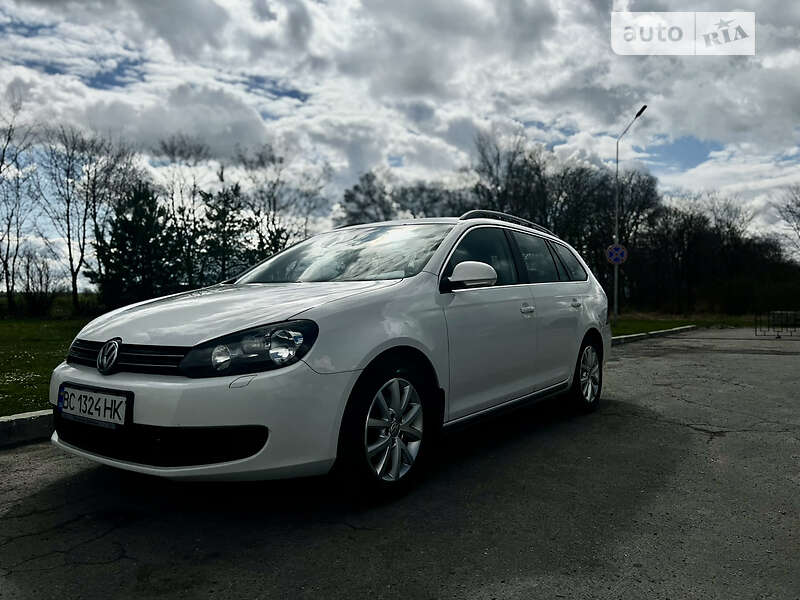 Универсал Volkswagen Golf 2012 в 