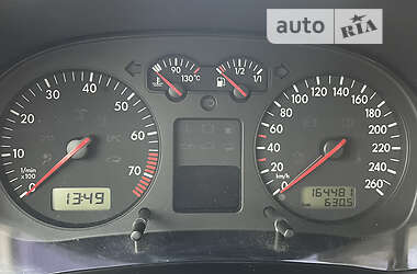 Хэтчбек Volkswagen Golf 1999 в 