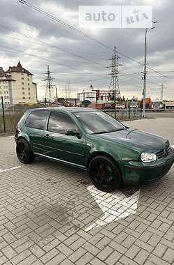 Хетчбек Volkswagen Golf 1999 в Києві