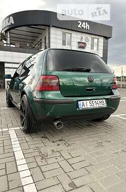 Хетчбек Volkswagen Golf 1999 в Києві