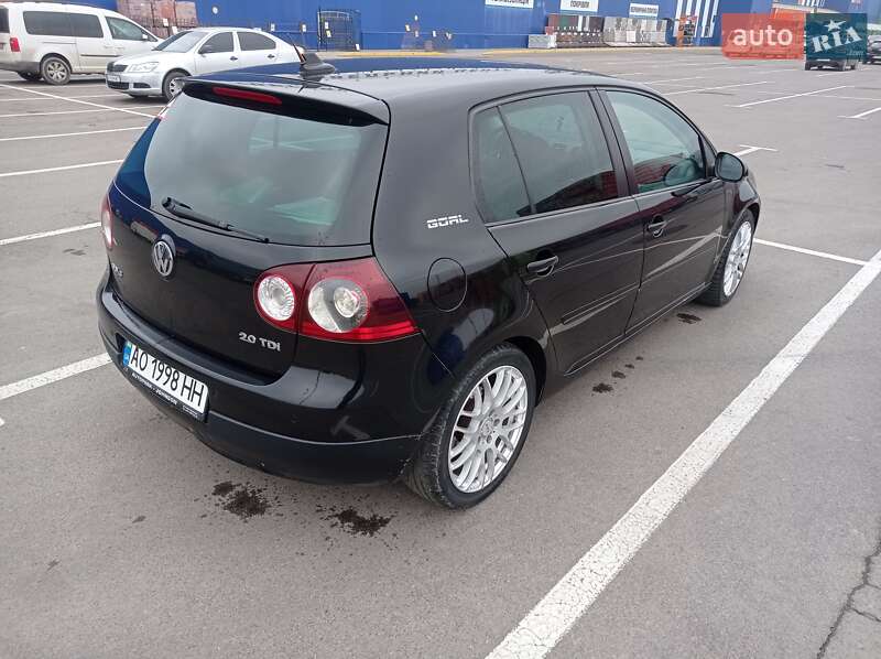 Хетчбек Volkswagen Golf 2006 в Мукачевому